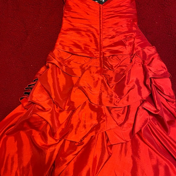 Formal Gown - Picture 5 of 6